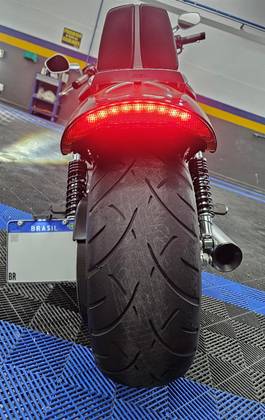 HARLEY-DAVIDSON V-ROD MUSCLE HARLEY-DAVIDSON V-ROD MUSCLE
